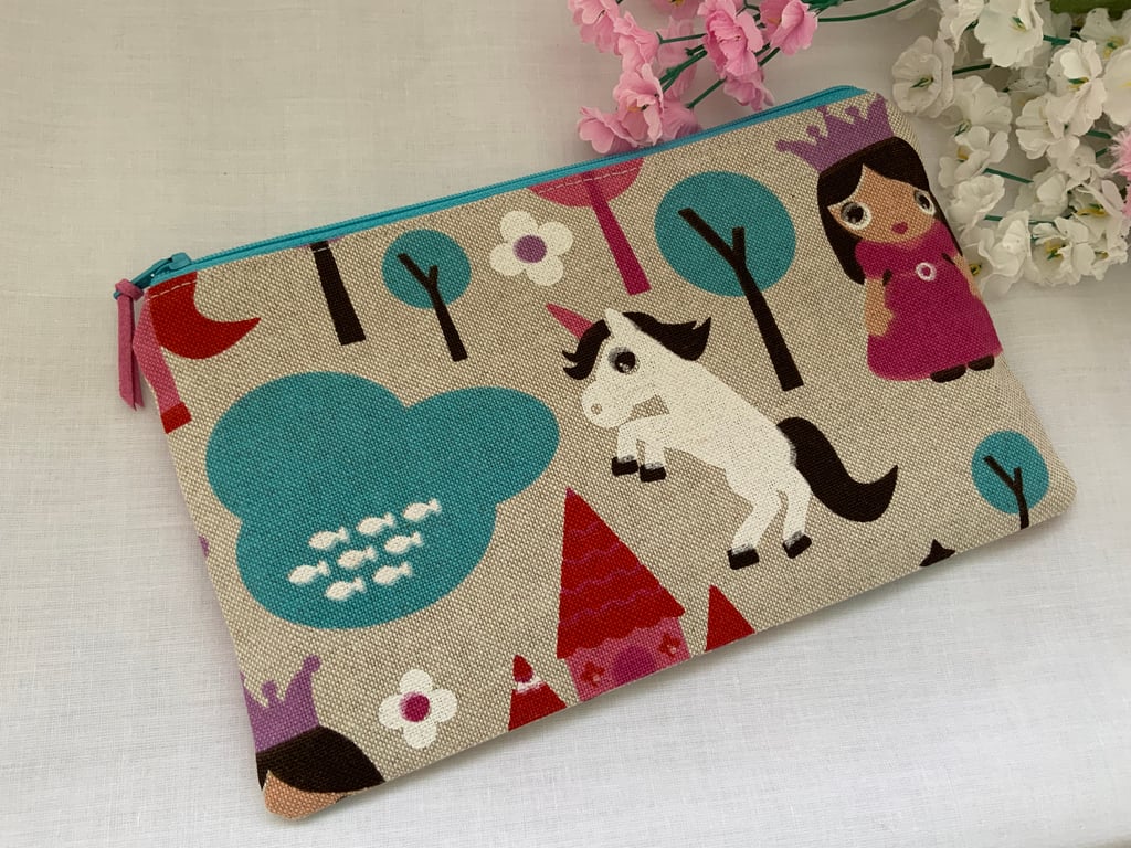 Childrens Pencil Case, Zipped Purse, Pouch, Cosmetic Bag, Accessory Purse, 