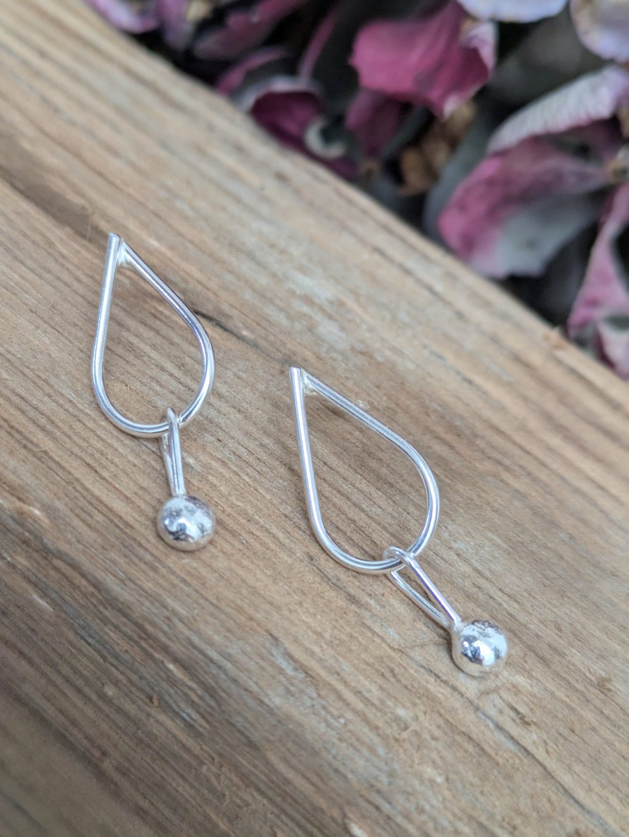 Sterling silver raindrop earrings 
