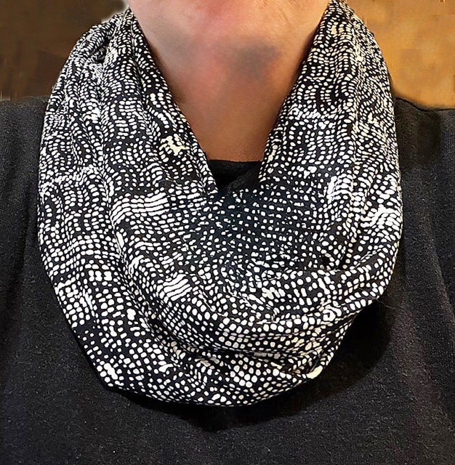 Spotty Cotton Jersey Infinity Scarf