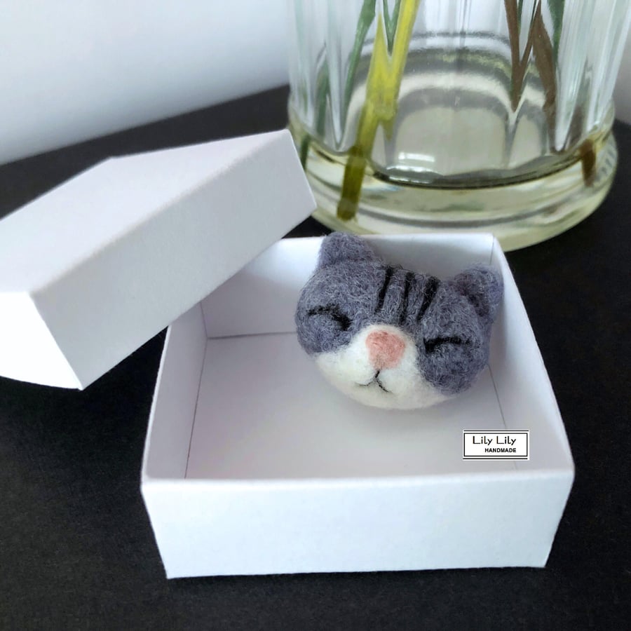 SOLD Cat brooch, grey and white, needle felted by Lily Lily Handmade
