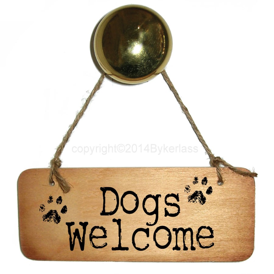 Dog's Welcome Sign