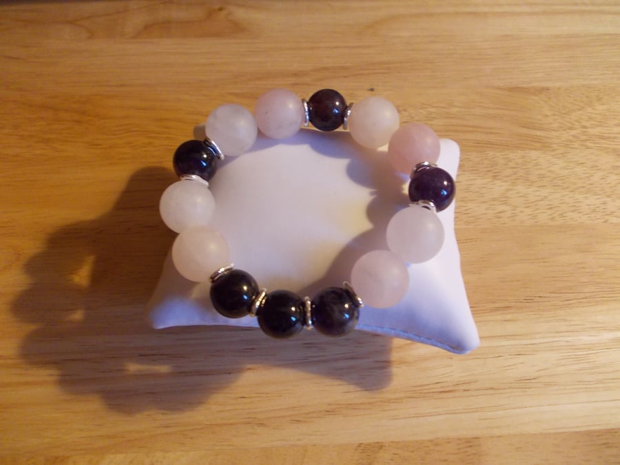 Frosted rose quartz and amethyst elasticated bracelet