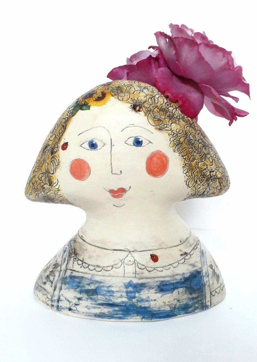 Figurative ceramic vase 