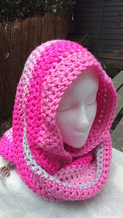 Pink Crochet Snood