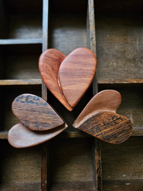 Parquet Art Pocket Hearts
