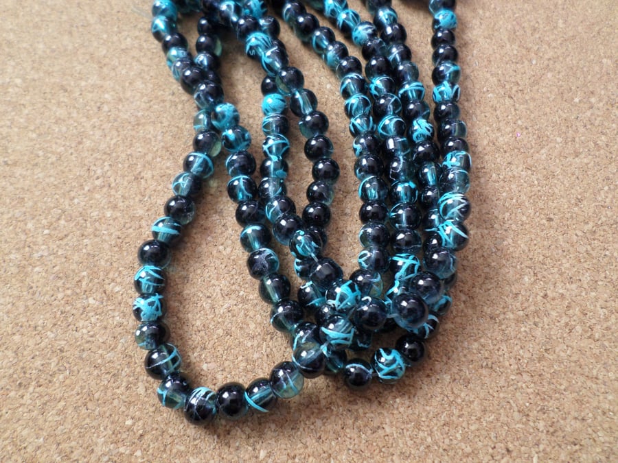50 x Transparent Drawbench Glass Beads - Round - 6mm - Black - Bright Blue 