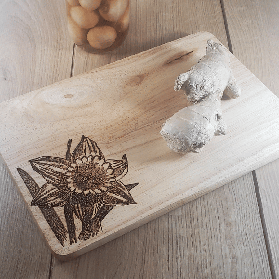 Daffodils - Laser Engraved Wooden Cheese or Chopping Board