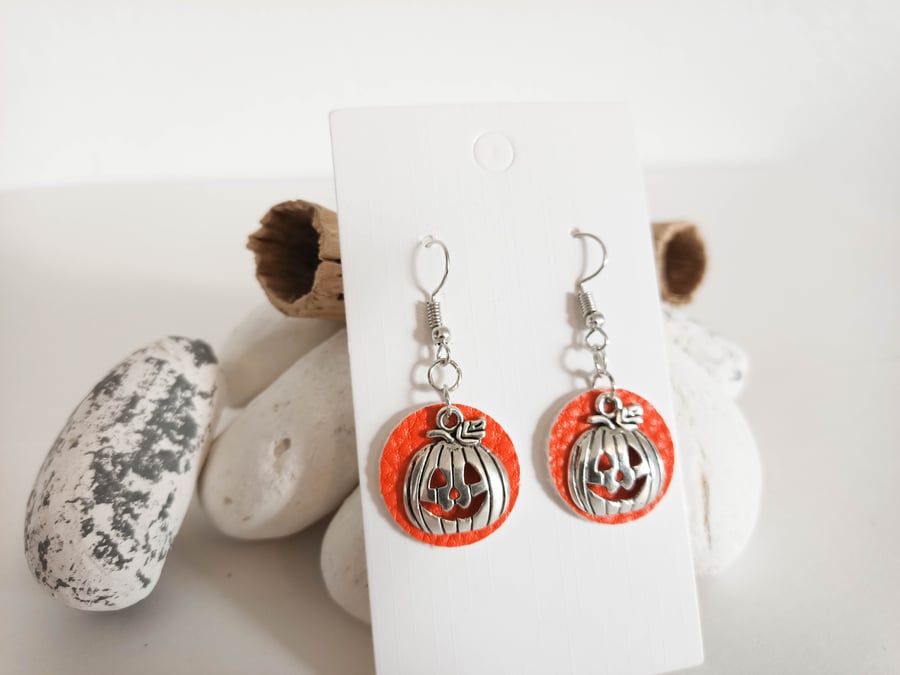 Orange Pumpkin Earrings - Halloween Earrings