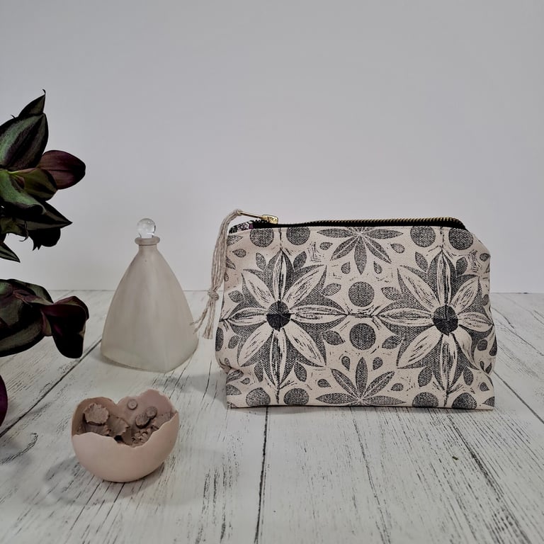 Hand Printed Linen Zipped Cosmetic Bag