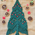 Macrame Christmas Tree Wall Hanging, includes Fere UK delivery