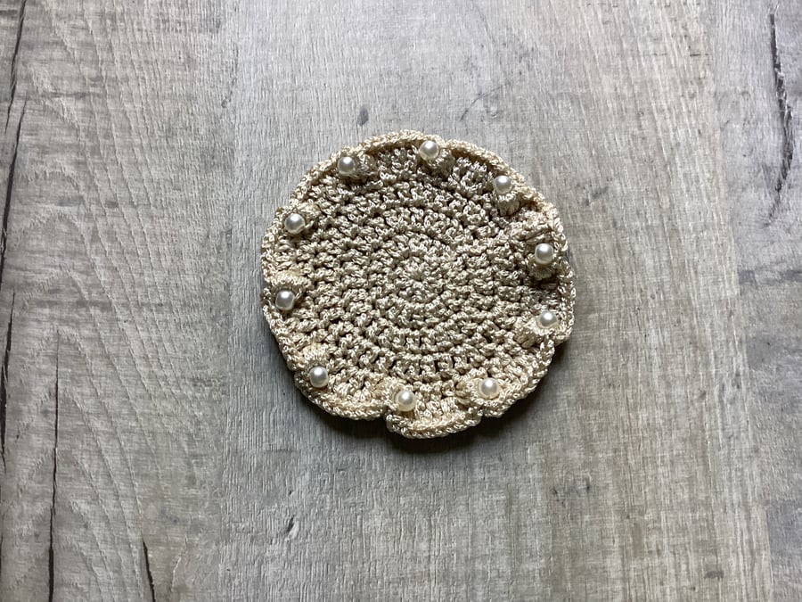 Crochet coaster with beads