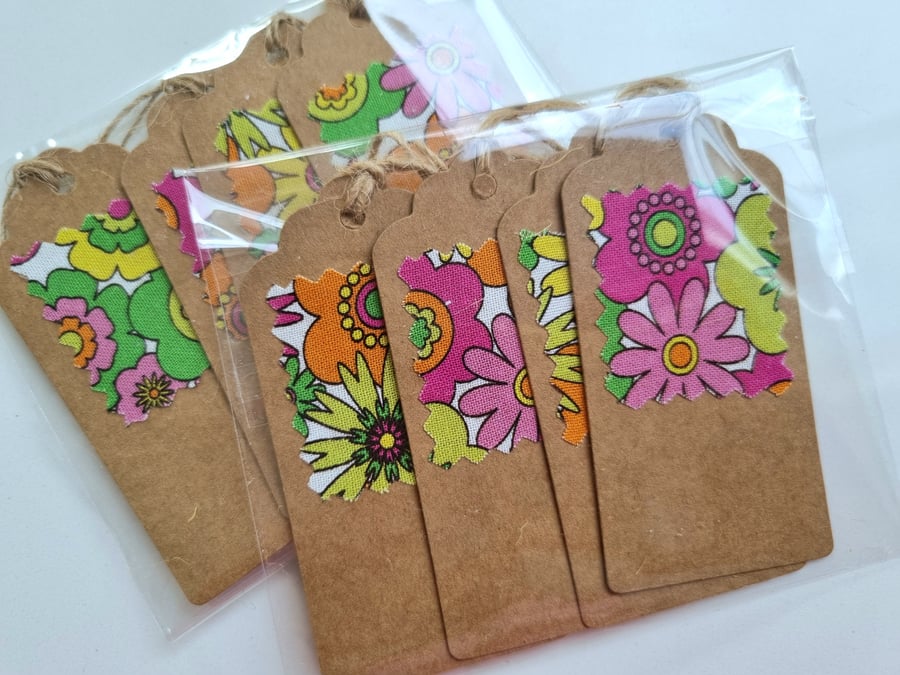 Retro Floral Fabric and Kraft Card Gift Tag, Blank, pack of 4.