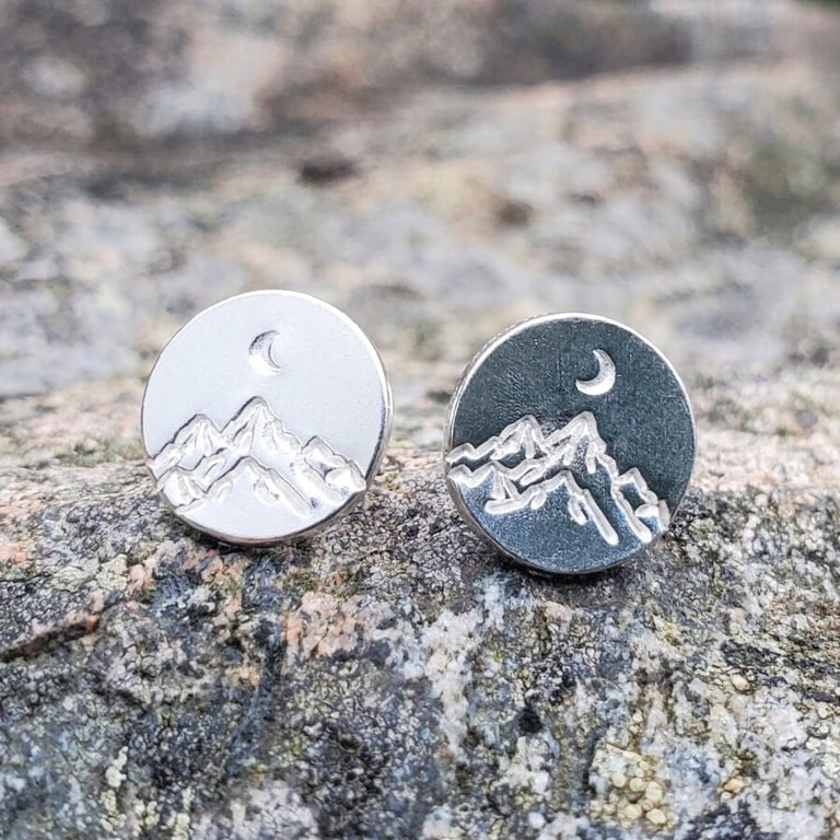 Wee moon mountain studs