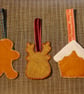 Festive felt decoration trio, Reindeer, Gingerbread person, Gingerbread house - Image 6