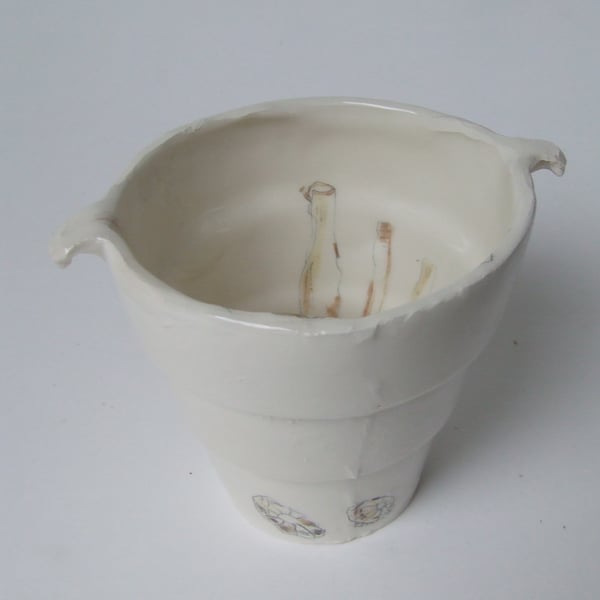 The Small Bucket - Shells