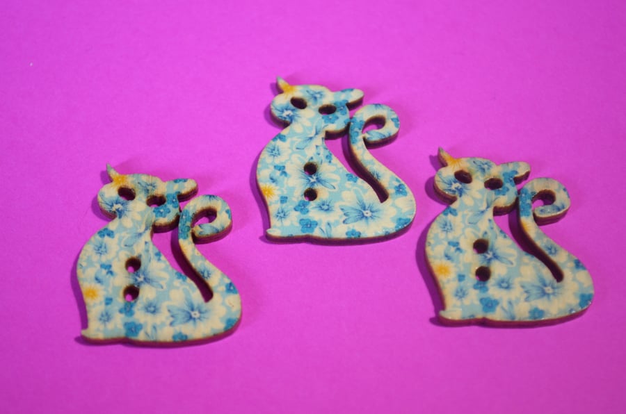 Wooden Cat Buttons Blue Yellow 3pk 30x25mm Kitty Pussy Kitten (CT12)