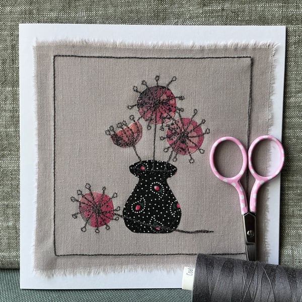 Embroidered appliqué greetings card with envelope