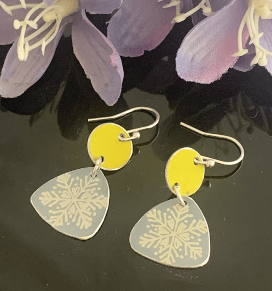 Scandinavian print hand painted aluminium earrings grey and lime