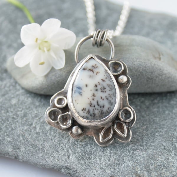 Dendrite and sterling silver botanical necklace