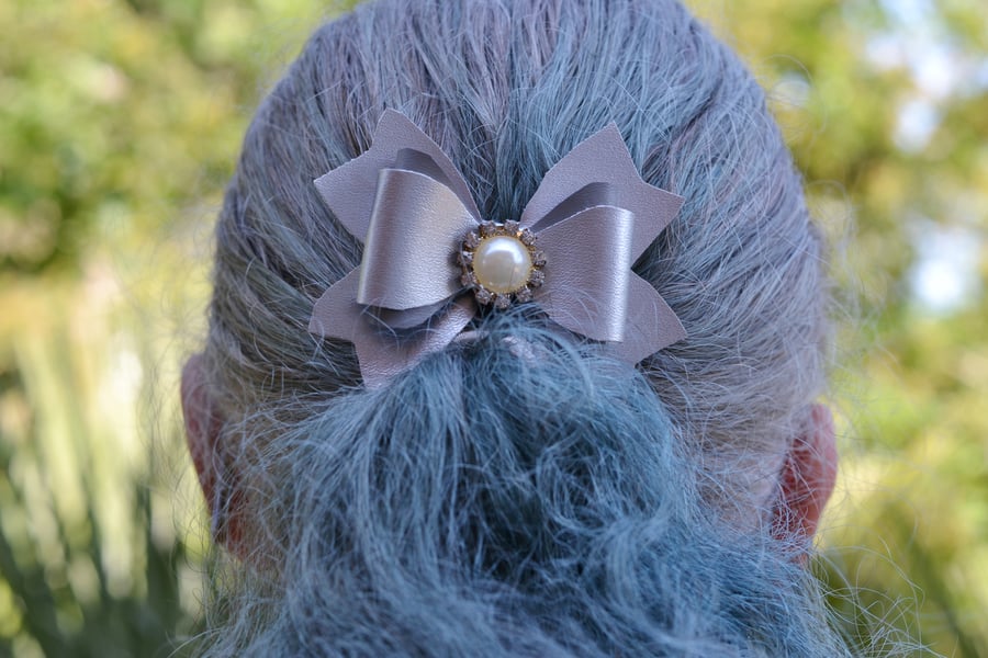 Silver and Grey Double Tailed Leatherette Bow Hair Accessory