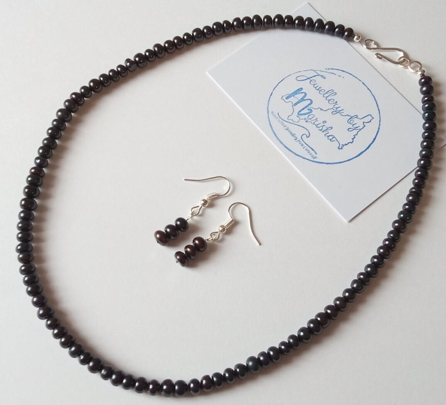 Unusual Jet Black Genuine Freshwater Pearl Handmade Necklace & Earrings Gift Set