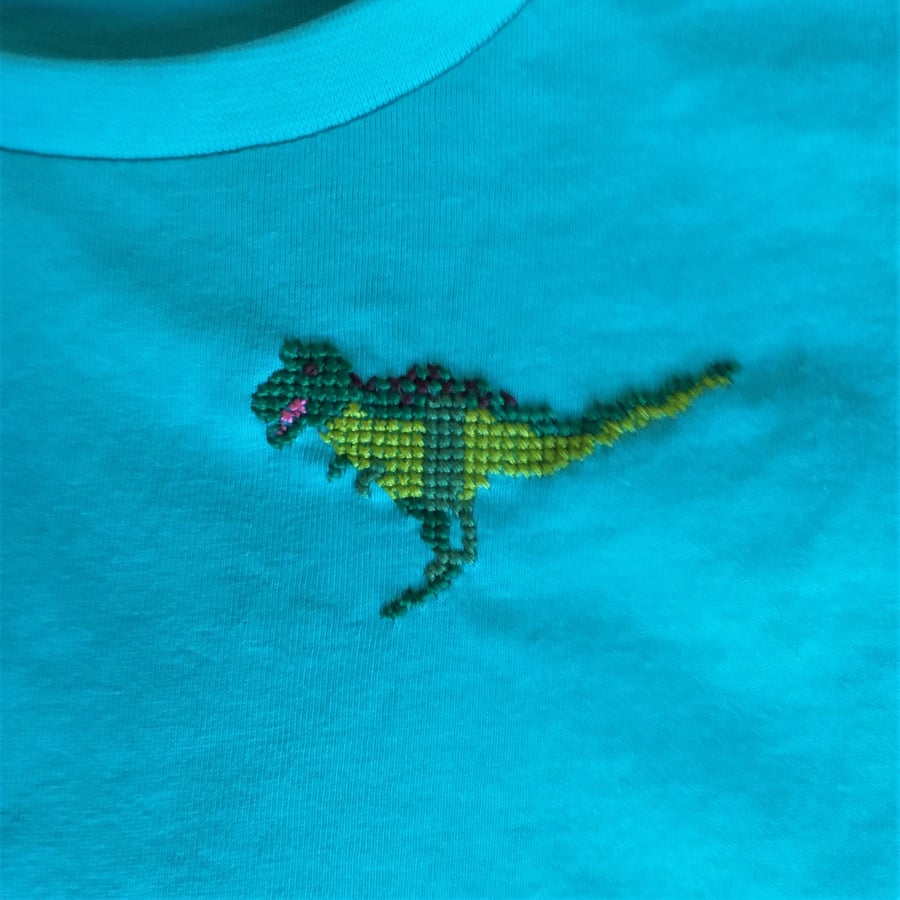 T-rex T-shirt Age 2-3 years, hand embroidered