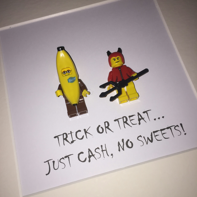 BOTTOM - FRAMED CUSTOM MINIFIGURES - HALLOWEEN SPECIAL