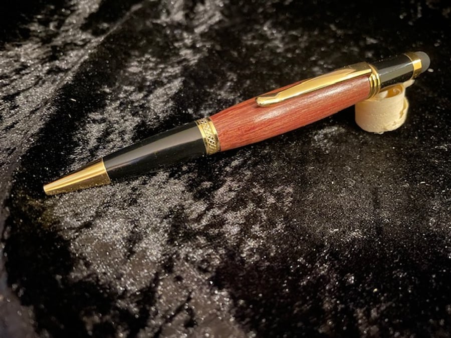 hand crafted  wooden ball pen