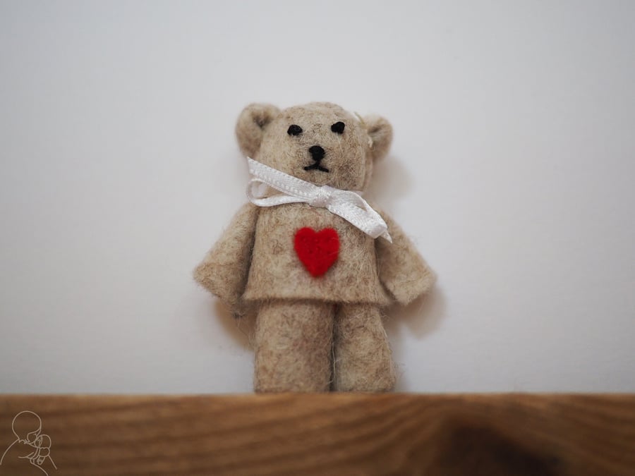 Heart teddy - tiny felt bear