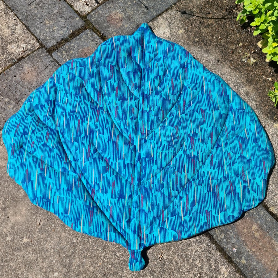 Aspen Leaf Mat - Blue Lines 