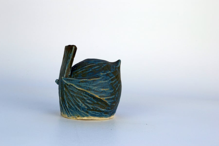 Rustic blue ceramic wren