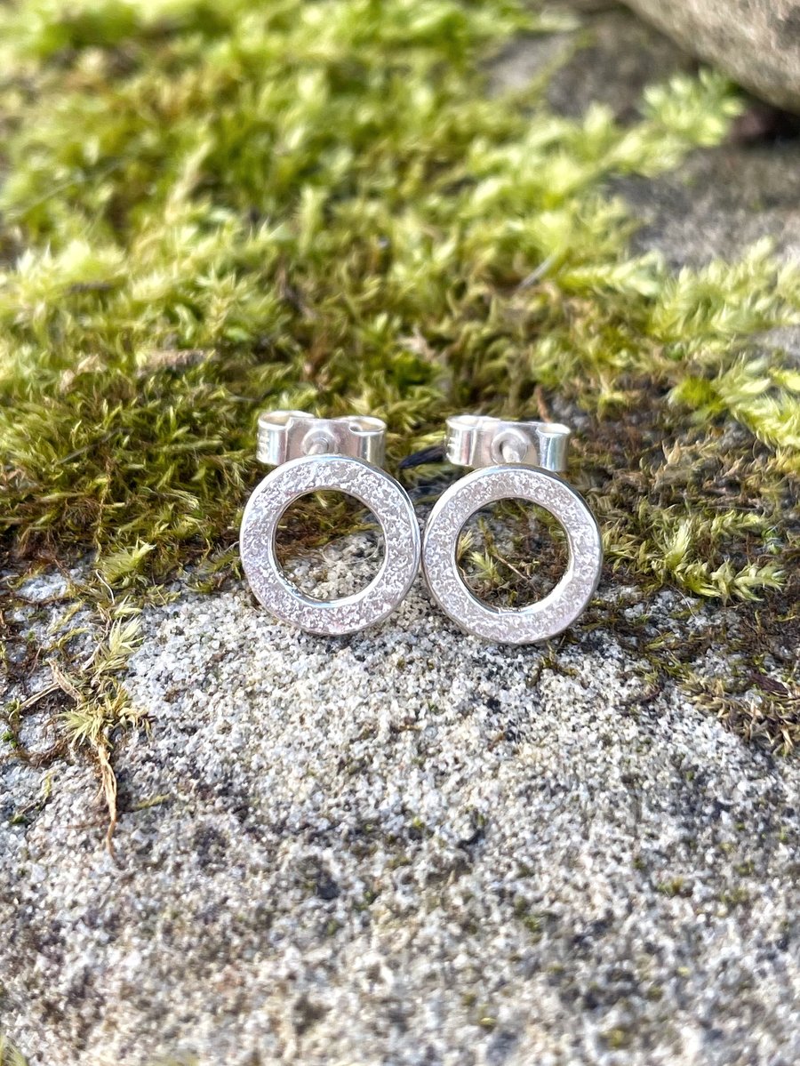 Silver stud earrings circles