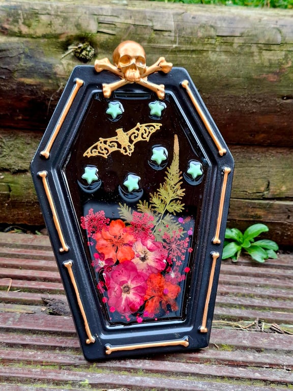 Gothic Botanical Real Flowers Alternative Decor Photo Frame Bats Spooky Cute 