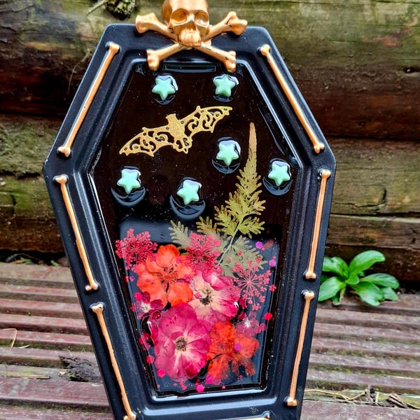 Gothic Botanical Real Flowers Alternative Decor Photo Frame Bats Spooky Cute 