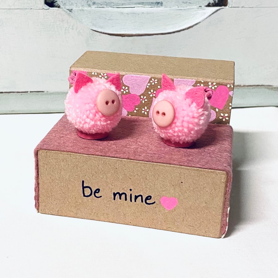 Mini Pigs Valentine Gift Set