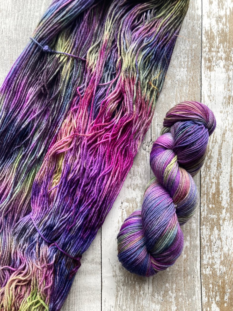 Hand dyed knitting yarn 4ply Merino 100g Wintermoon