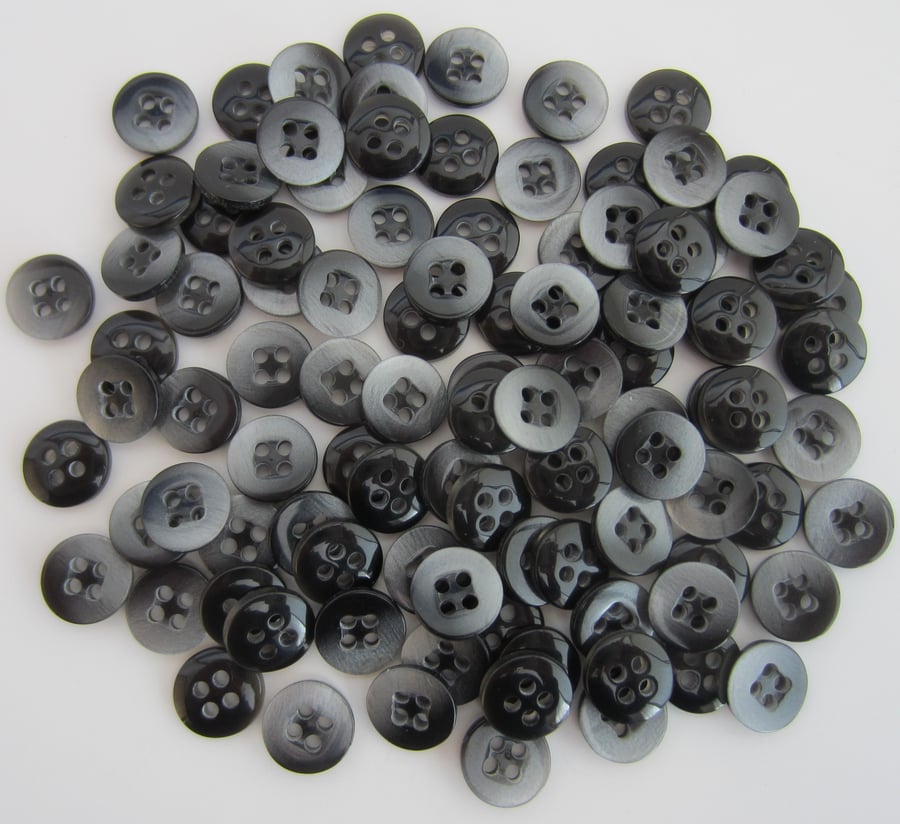 100 Small Grey Buttons - 10 mm