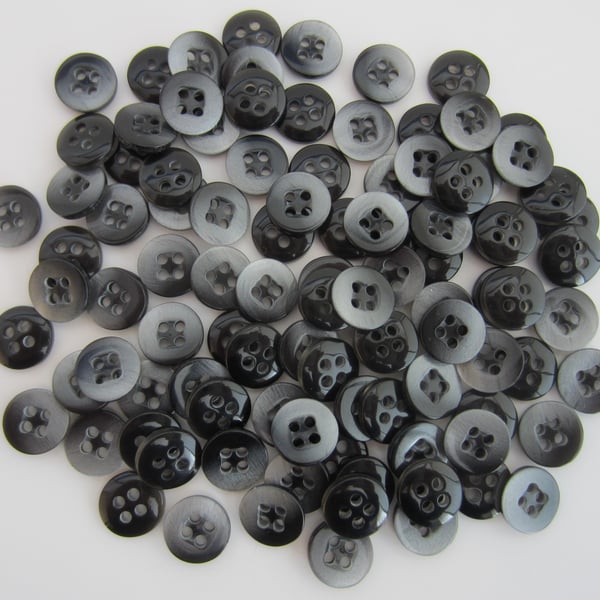 100 Small Grey Buttons - 10 mm