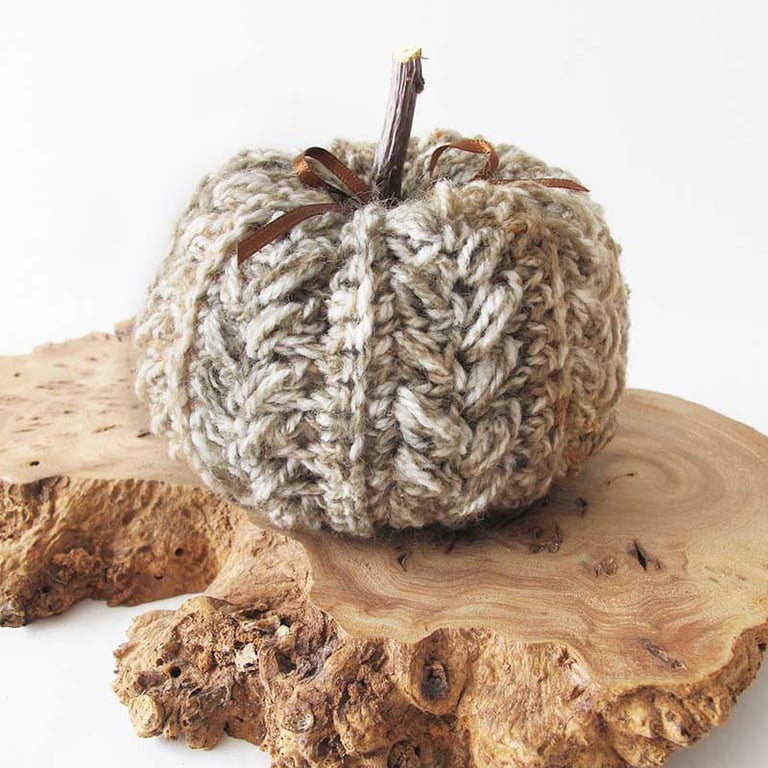 CROCHET PUMPKIN DECORATION AUTUMN HALLOWEEN medium size