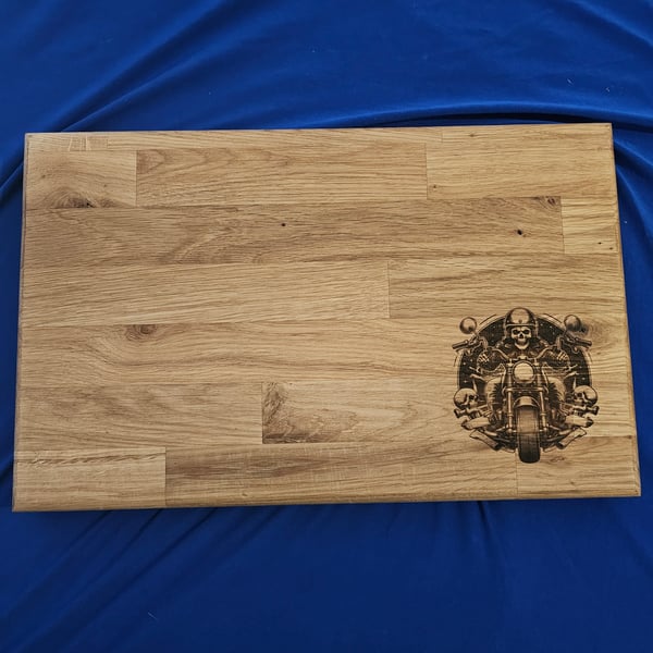 Biker solid oak chopping board