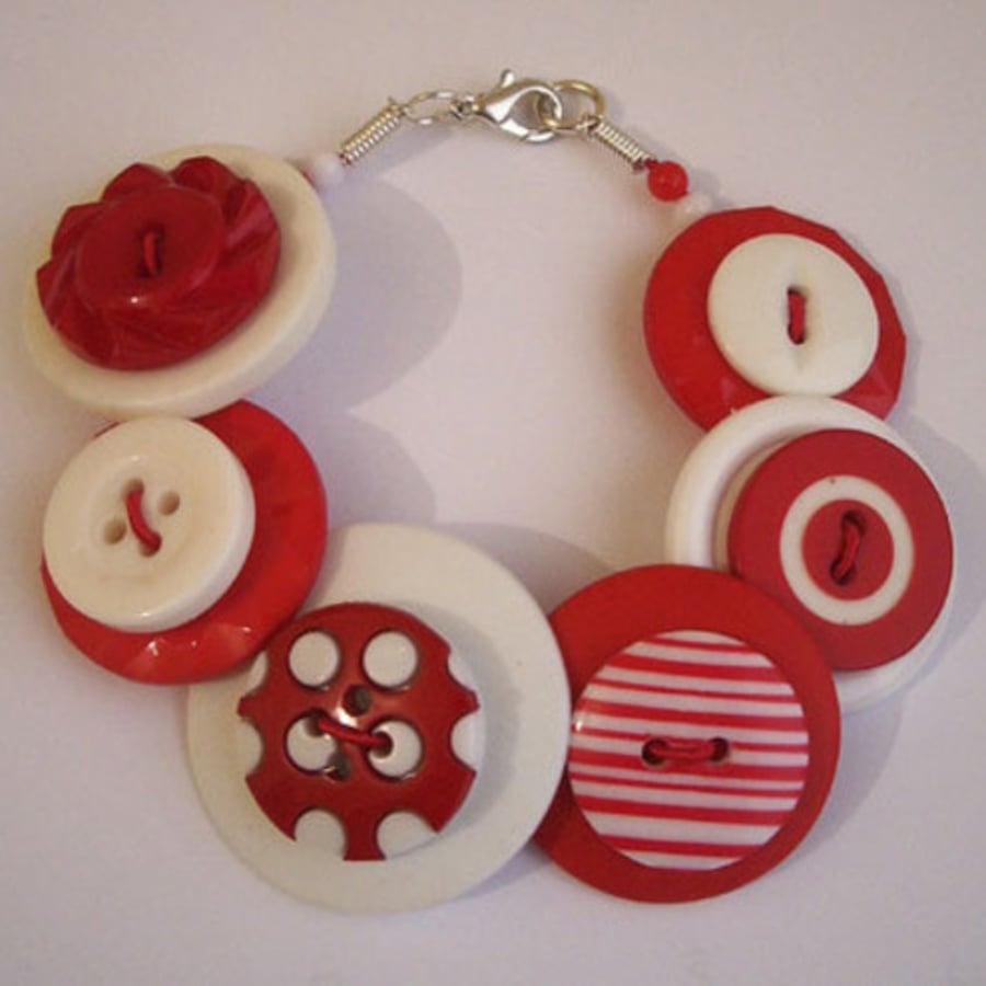 Red and white button bracelet 