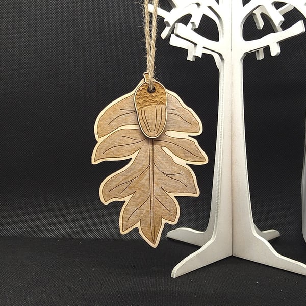 Oak leaf and acorn wooden painted decoration