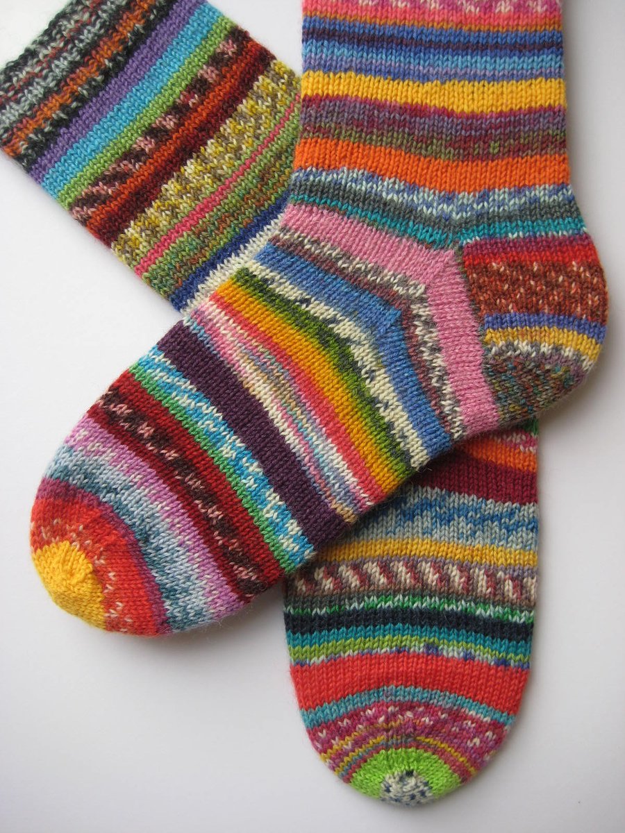 hand knit womens wool scrappy socks size 5-7