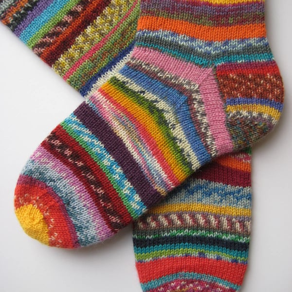 hand knit womens wool scrappy socks size 5-7