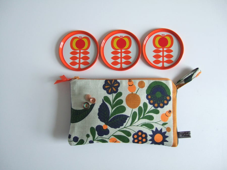 Pouch, purse or make up bag in vintage Scandi print.
