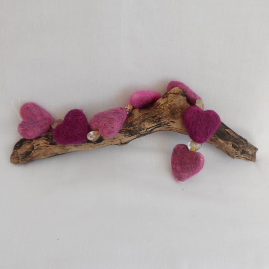 Needle felted hanging hearts (pink)