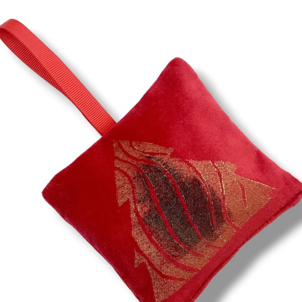 Velvet Lavender Sachet, Hand Printed Lavender Bag, Christmas Tree Ornament 