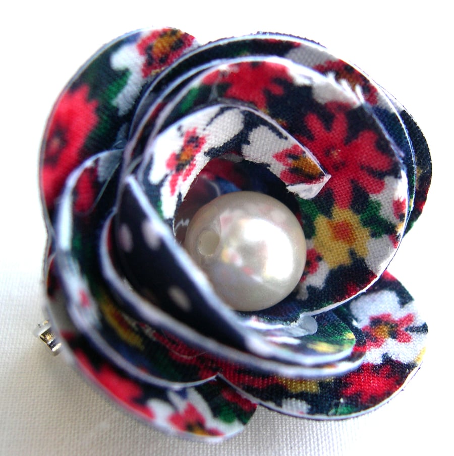Hardened Fabric Ditsy Floral Multi coloured Rose Brooch 