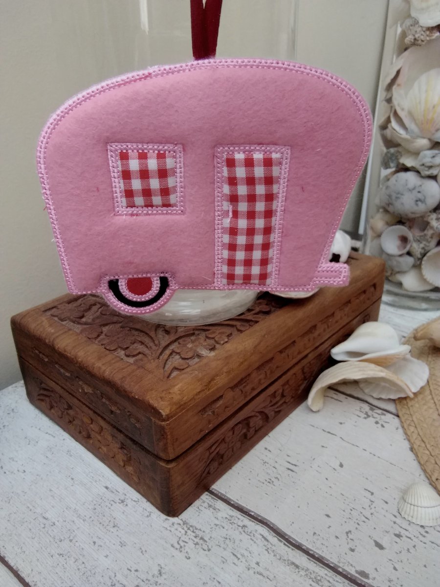 Vintage Style Caravan Hanging in Pink Felt and red gingham 