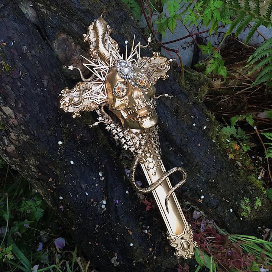 Gold Baroque Ghoulish Death Gothic Kitsch Medusa Skull Crucifix